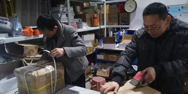 让榴莲视频官网拥有一颗感恩的心--榴莲视频官网气动工具