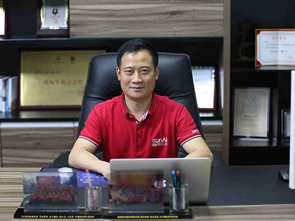 榴莲视频官网气动工具范总